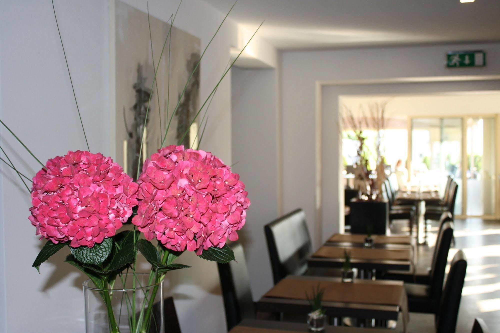 Bivius Hotel Restaurant Luxembourg Strassen Dış mekan fotoğraf